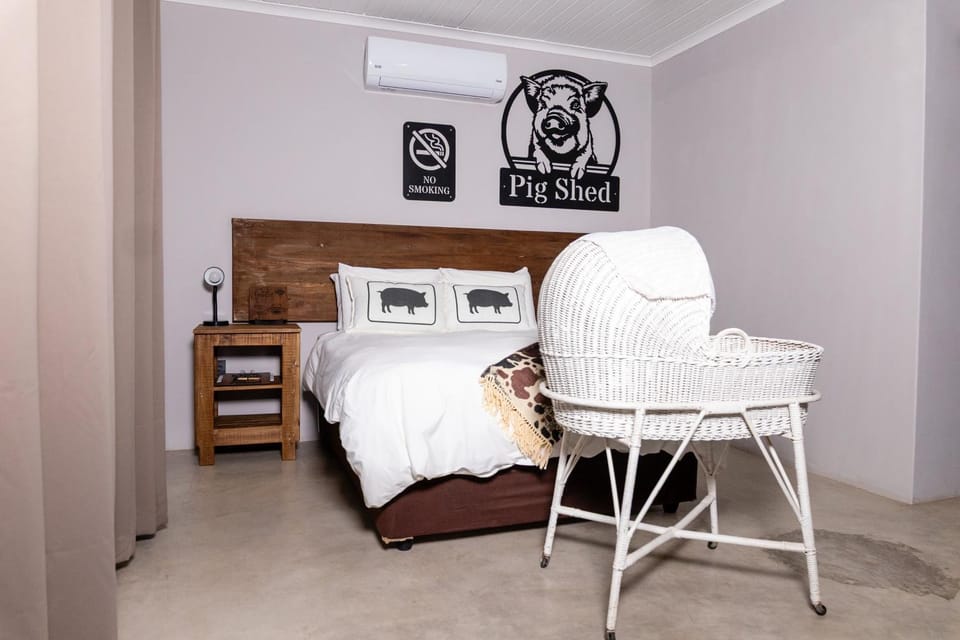 Bed, Bedroom, cot, air conditioner