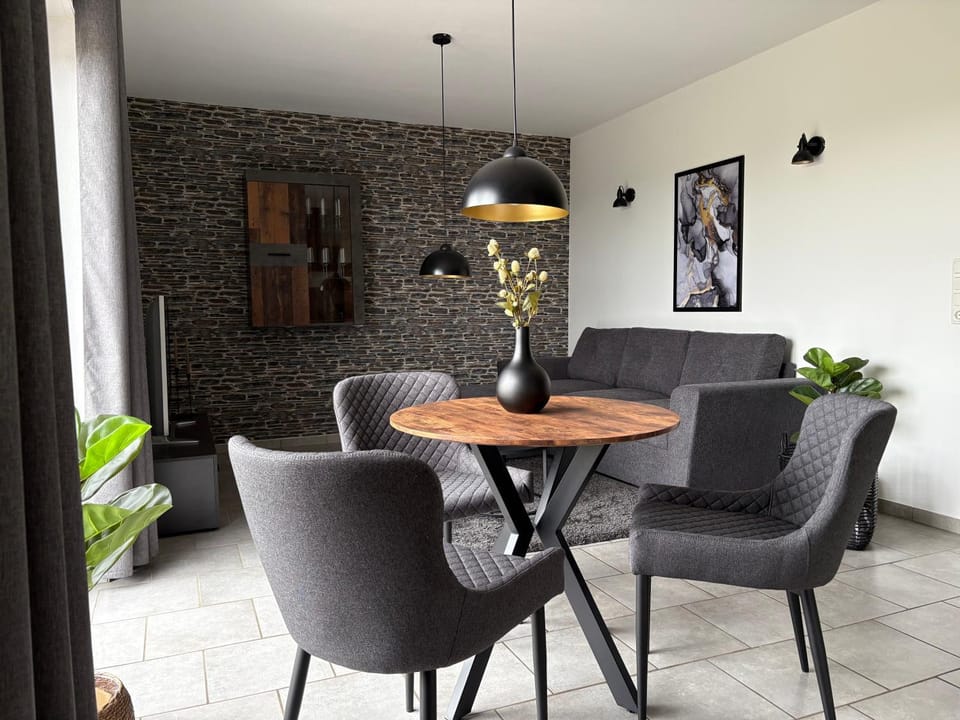 Living room, Seating area, Dining area