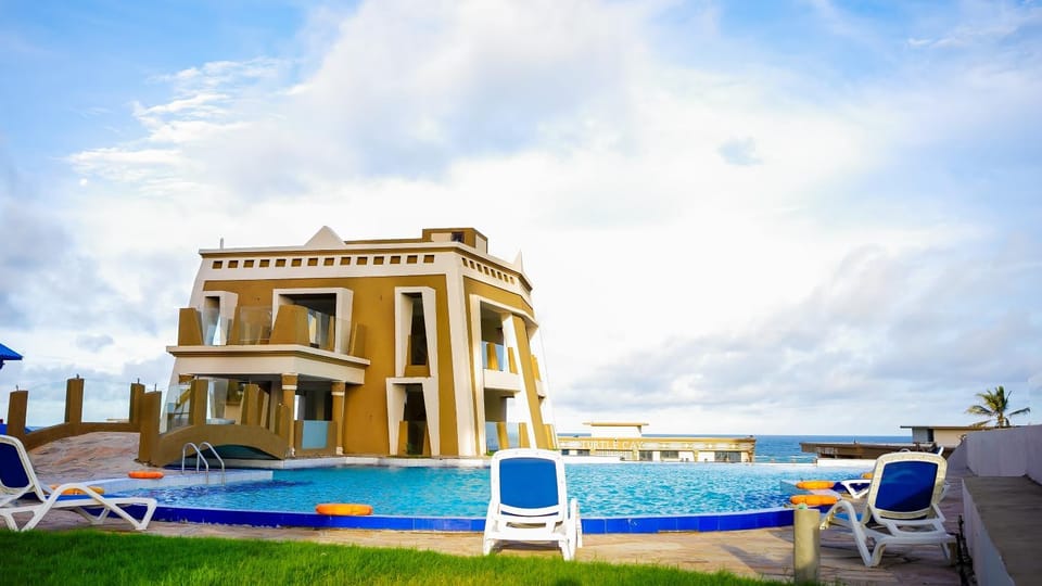 Pool view, Swimming pool