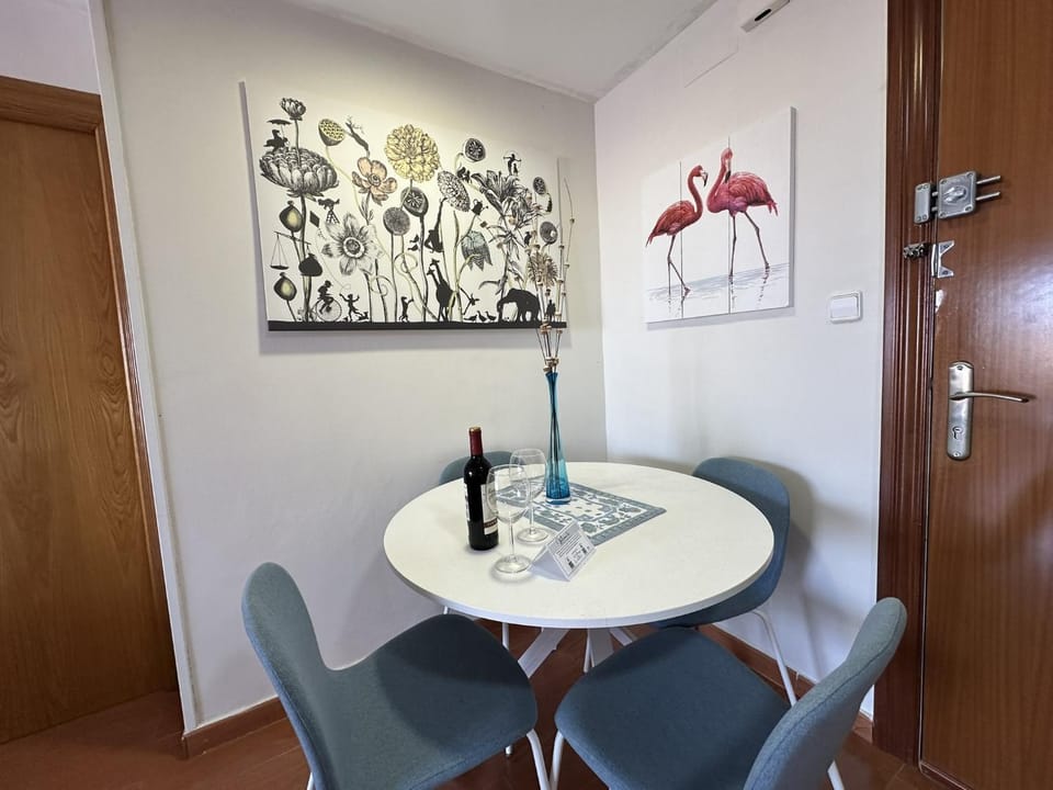 Decorative detail, Dining area