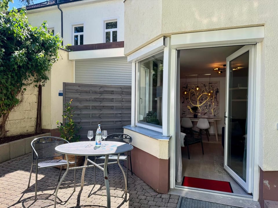 Garden, Balcony/Terrace, Seating area, Dining area