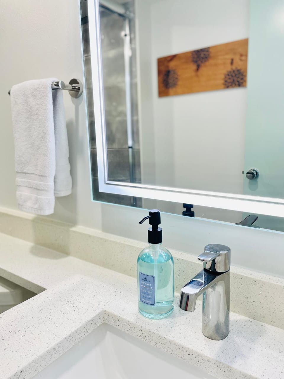 Bathroom, towels