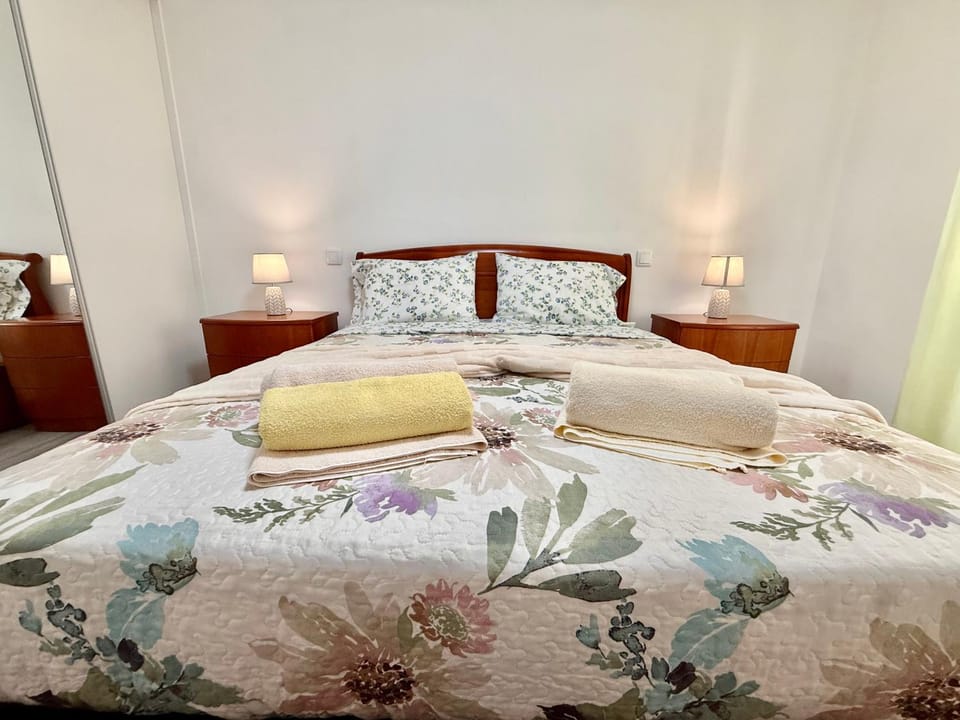 Bed, Bedroom, wardrobe