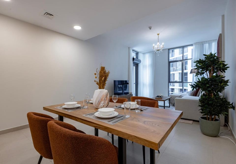 Allsopp & Allsopp - 2-Bedroom Apartment in Dubai Wharf Tower, Al Jaddaf Apartment in Dubai