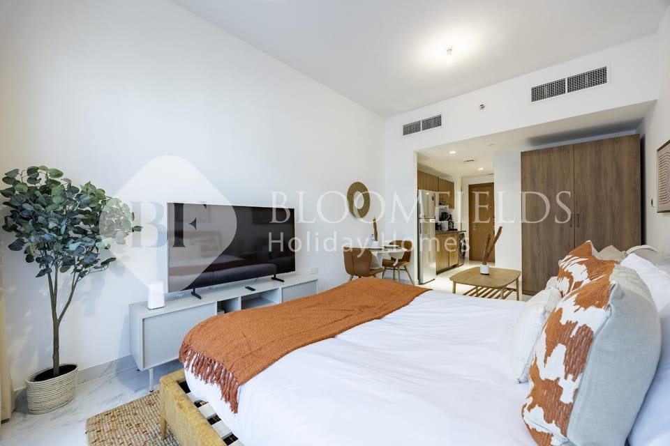 Bloomfields Studio Oasis Masdar Apartment in Abu Dhabi