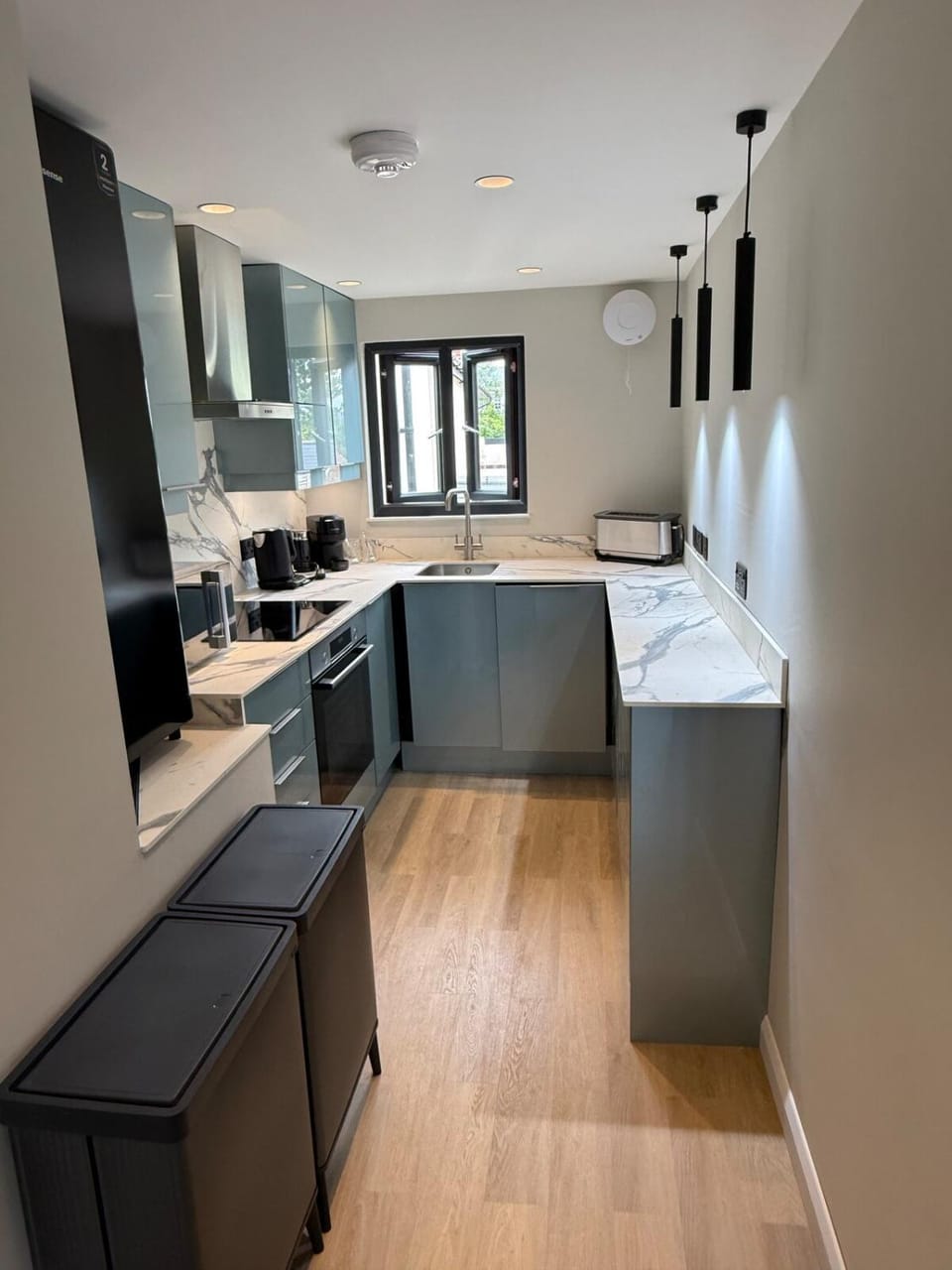 Fire Station View-Central-2 king beds-Brand new interior House in Teignbridge