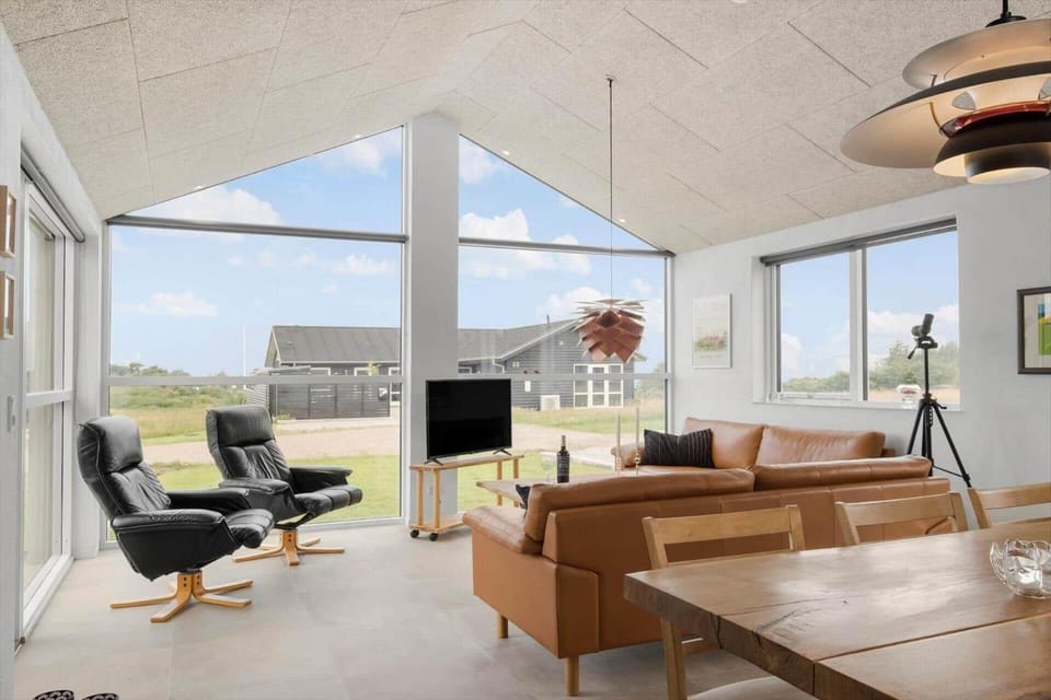 LN1916-Hjorring-Norre-Knoldevej-18 House in Denmark