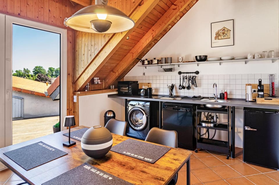 Property building, Kitchen or kitchenette, Living room