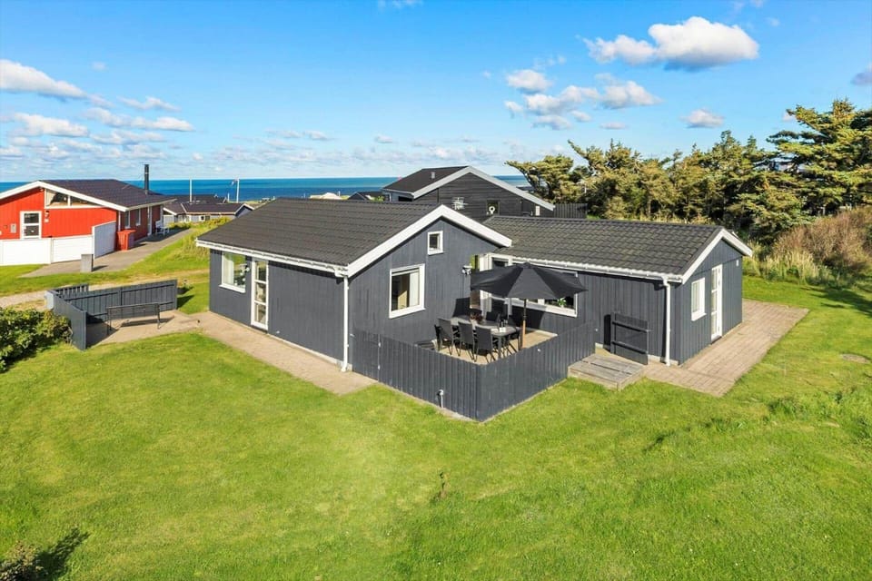 LN1997-Hjorring-Hybenvej-34 House in Lønstrup