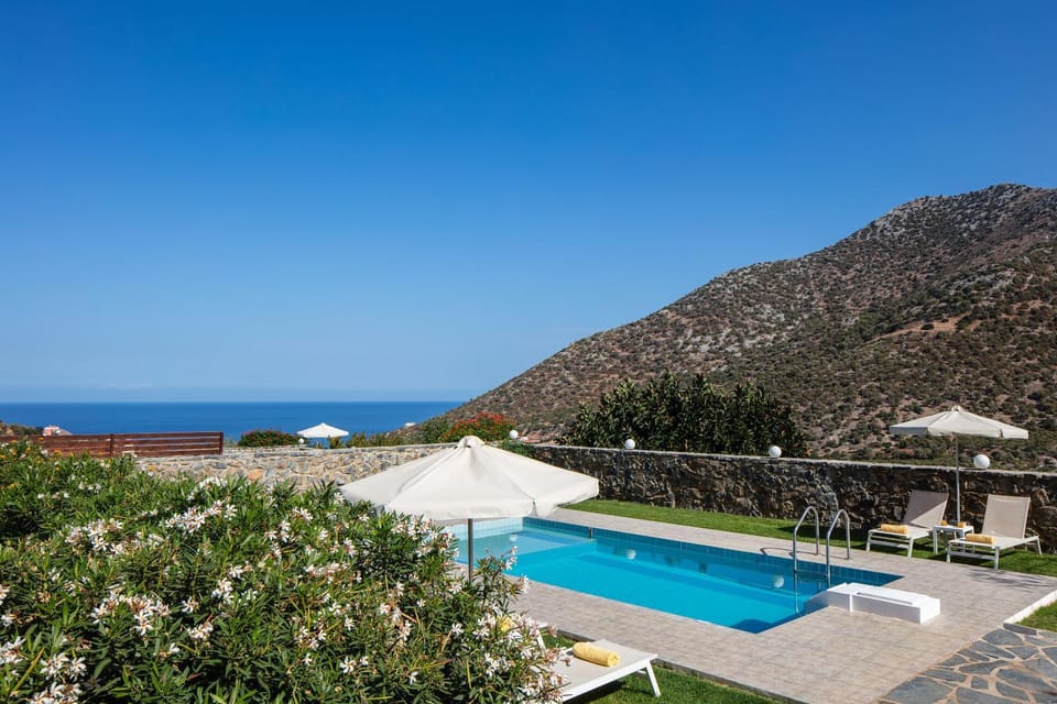 Sea view, Swimming pool