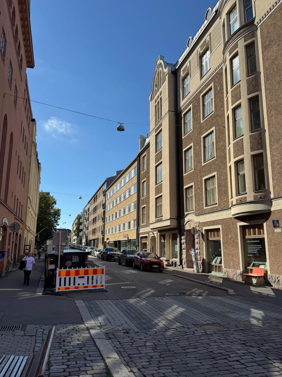 Neighbourhood, Street view