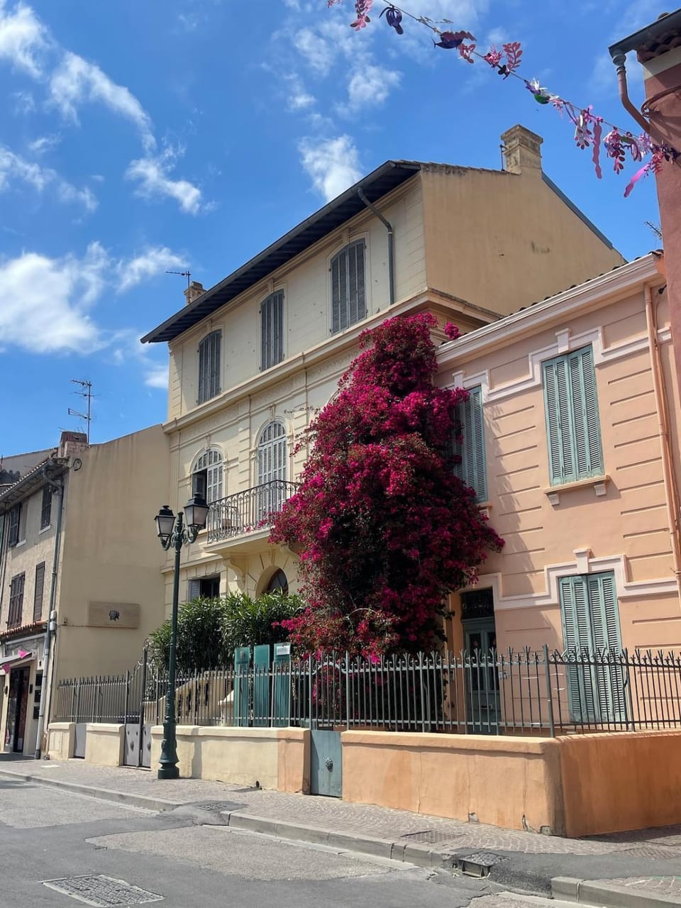 Évasion méditerranéenne bas de villa Cath, jardin privé, parking Apartment in Sanary-sur-Mer