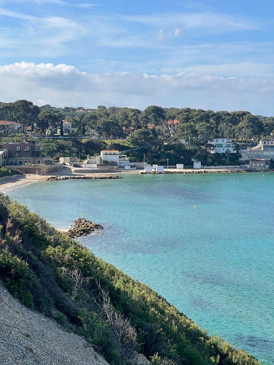 Évasion méditerranéenne bas de villa Cath, jardin privé, parking Apartment in Sanary-sur-Mer