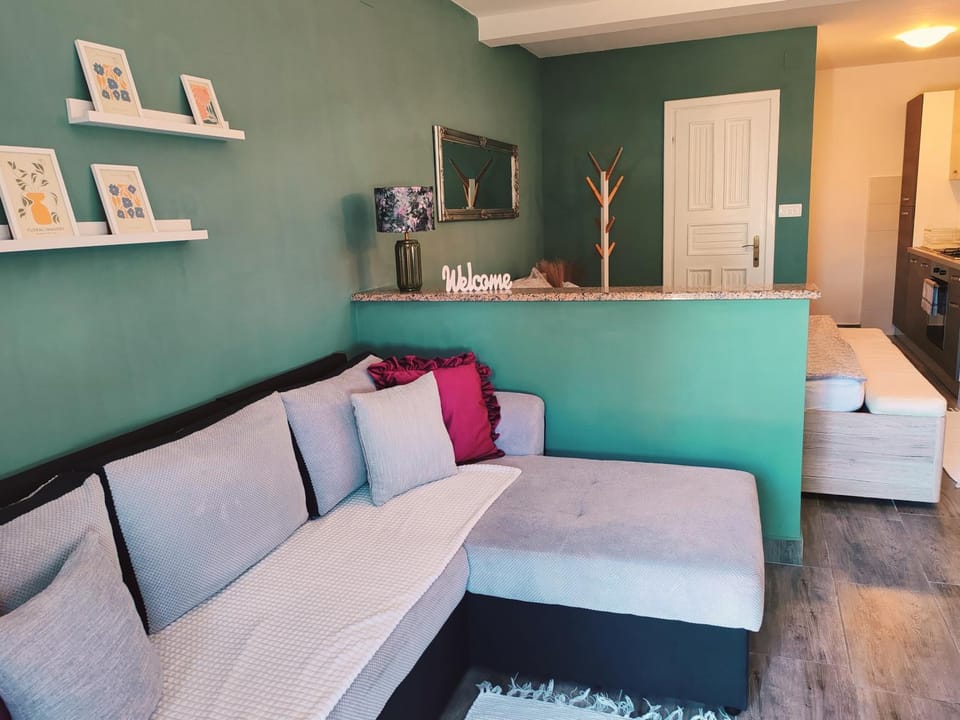 Apartment Laura Apartment in Lika-Senj County