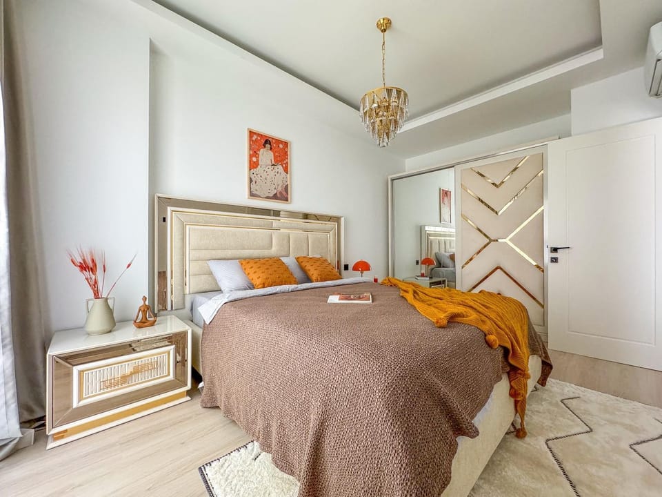 Bed, Photo of the whole room, wardrobe