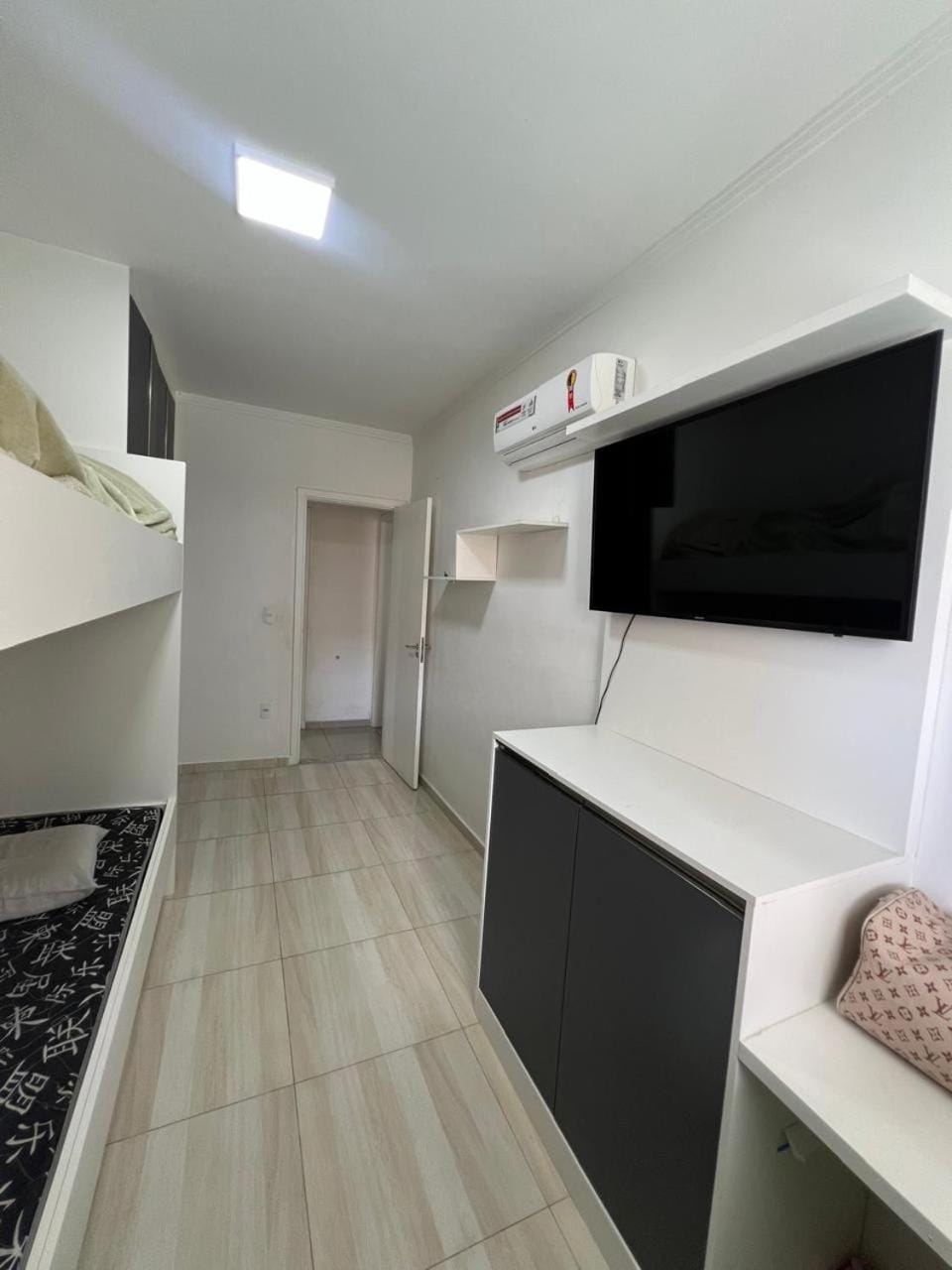 Elegância e conforto a 100 metros do mar Apartment in State of São Paulo