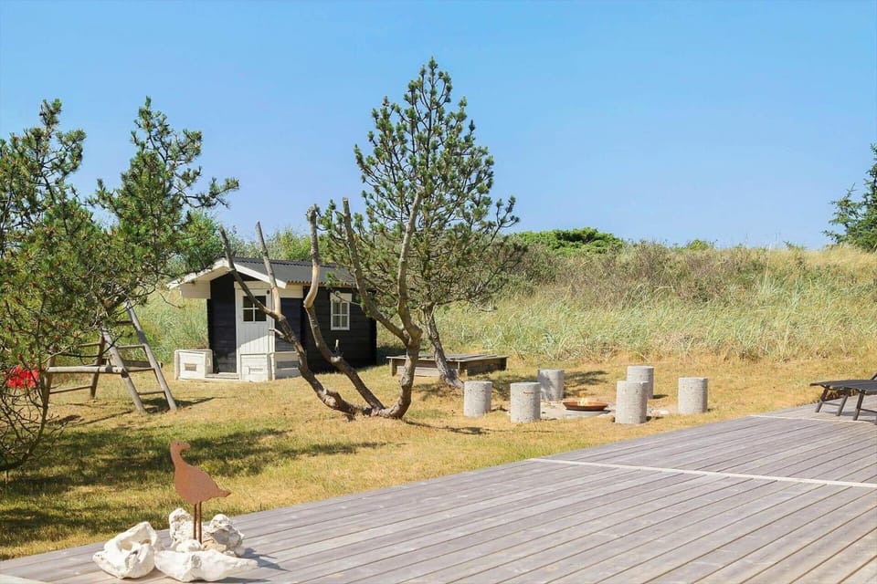 LN1969-Hirtshals-Peder-Munksvej-2-B House in Hirtshals