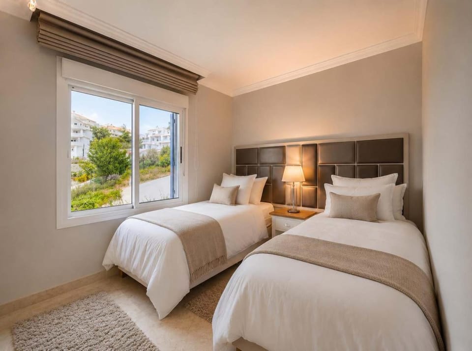 Aloha Hills Club 4 Pools Terrace Rooftop Apartment in Marbella