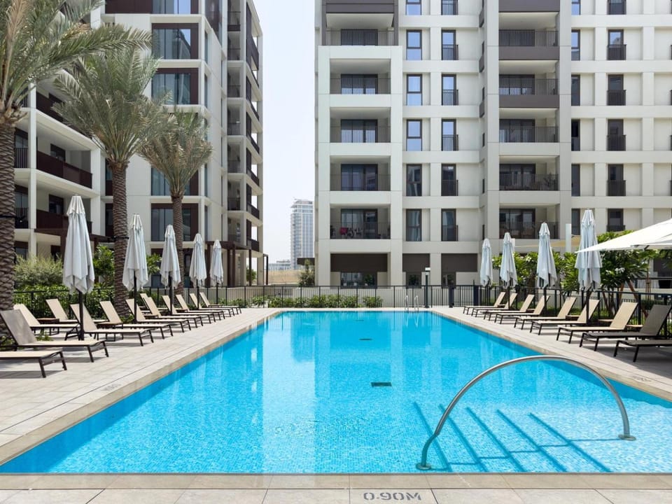 Property building, Swimming pool