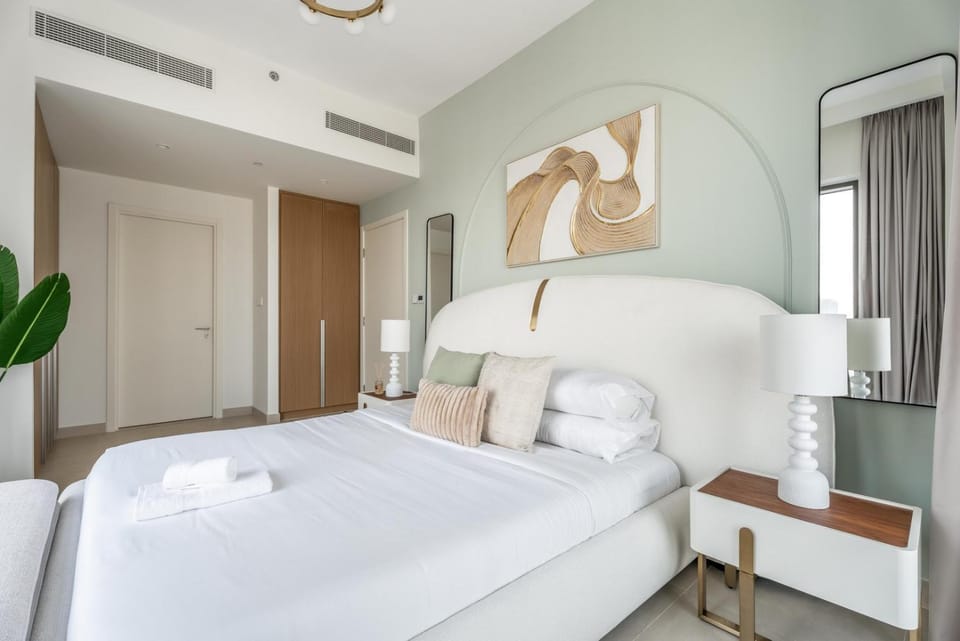 GuestReady - Canal View | 3 Bed | Lagoon Stay Apartment in Dubai