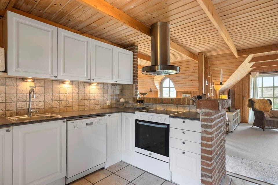 LN76786-Hjorring-Soslangevej-25 House in Hirtshals