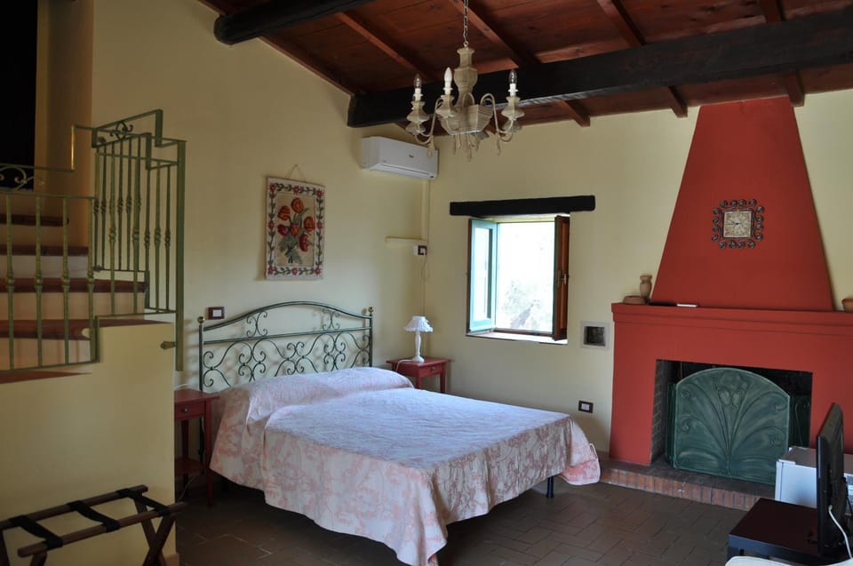 Le Macchie Farm Stay in Calabria