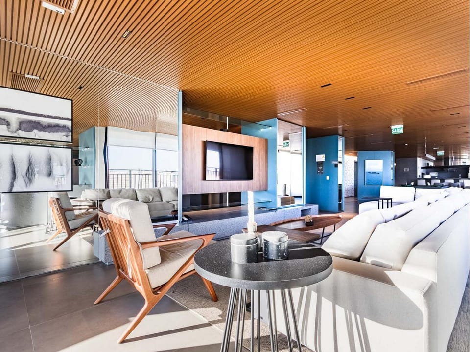 Communal lounge/ TV room, Living room