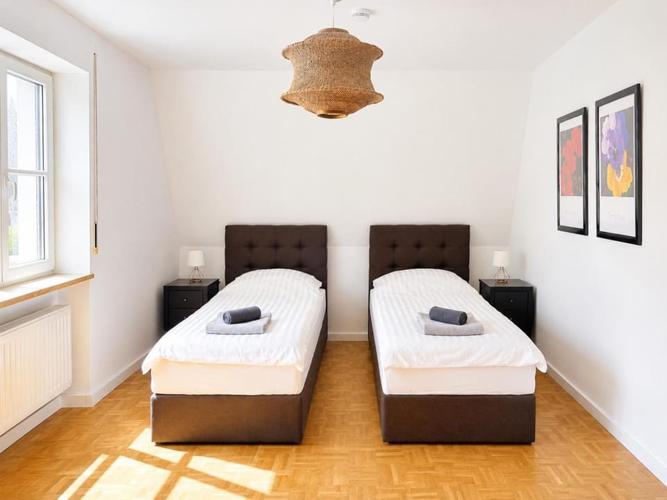Bed, View (from property/room), Bedroom