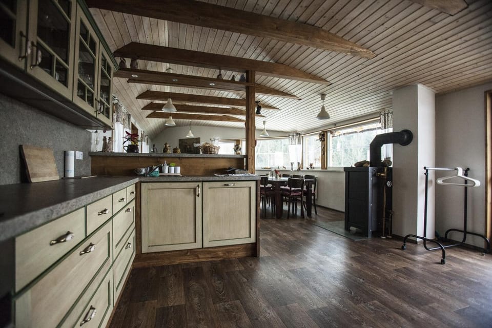 Communal lounge/ TV room, Kitchen or kitchenette, Living room, Seating area