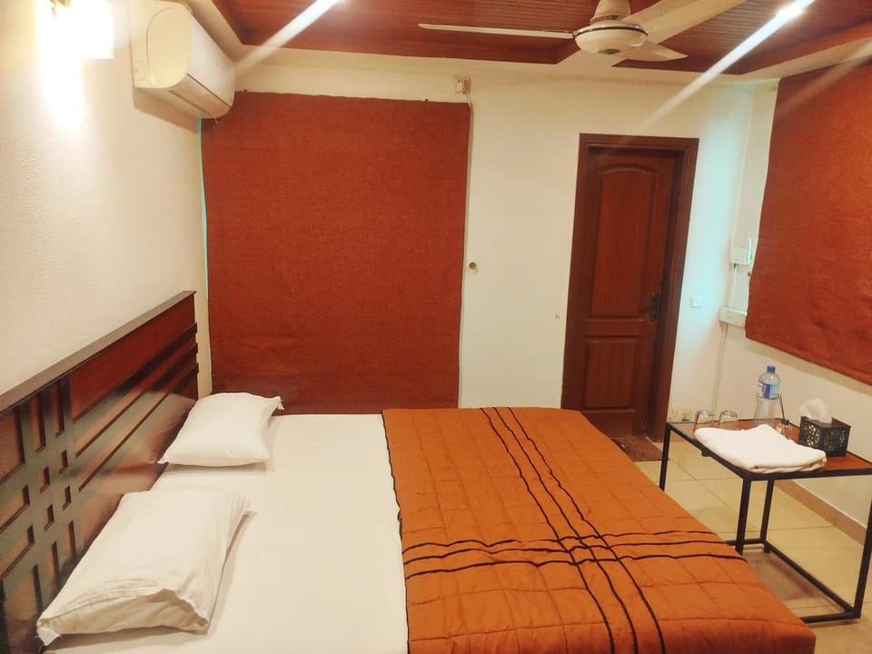 The Warmer Apartment Islamabad Airport Bed and Breakfast in Islamabad