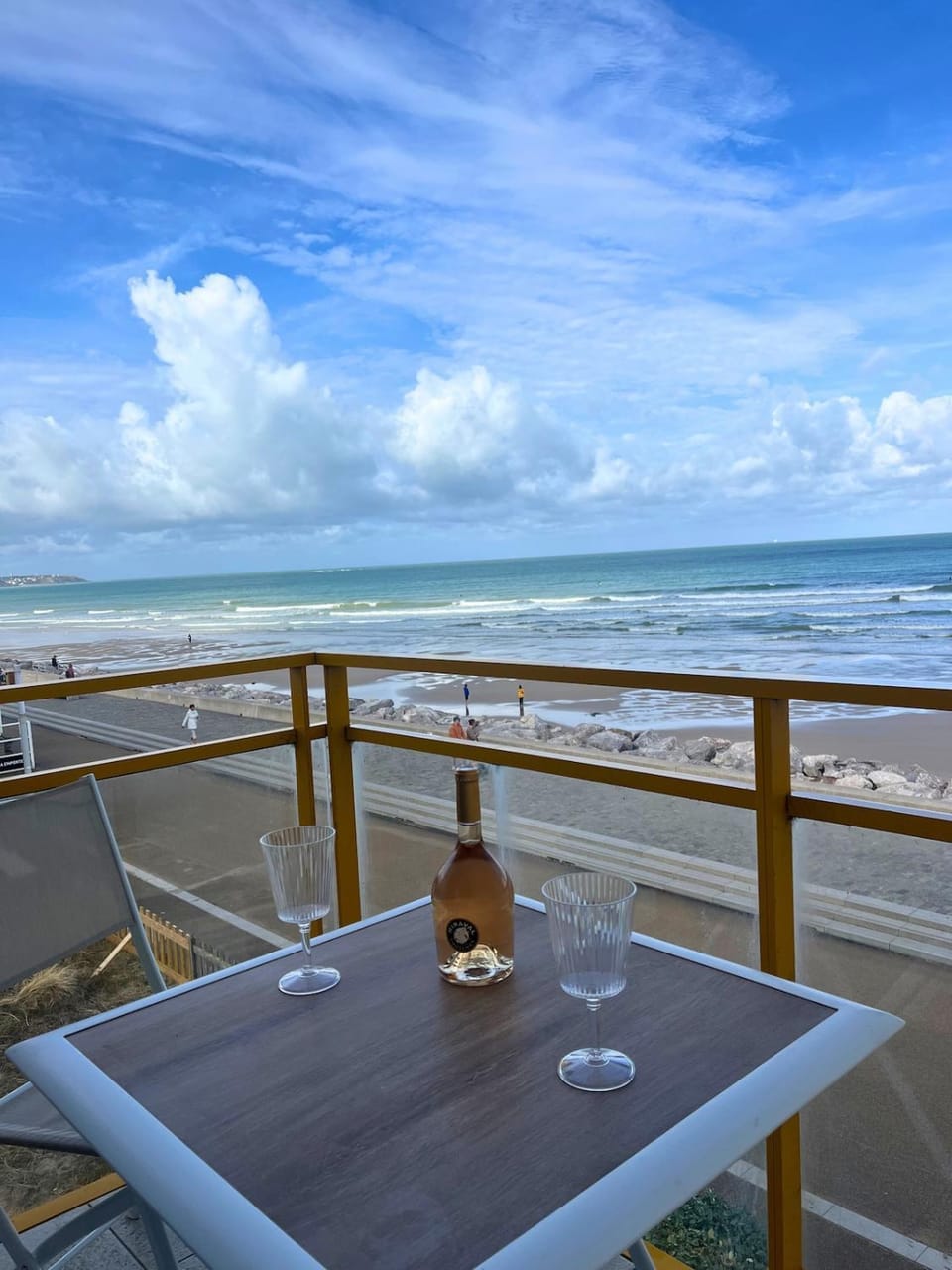 Day, Natural landscape, View (from property/room), Balcony/Terrace, Balcony/Terrace, Dining area, Beach, Sea view