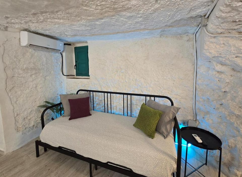 Bonita casa cueva con jacuzzi Apartment in Valencian Community