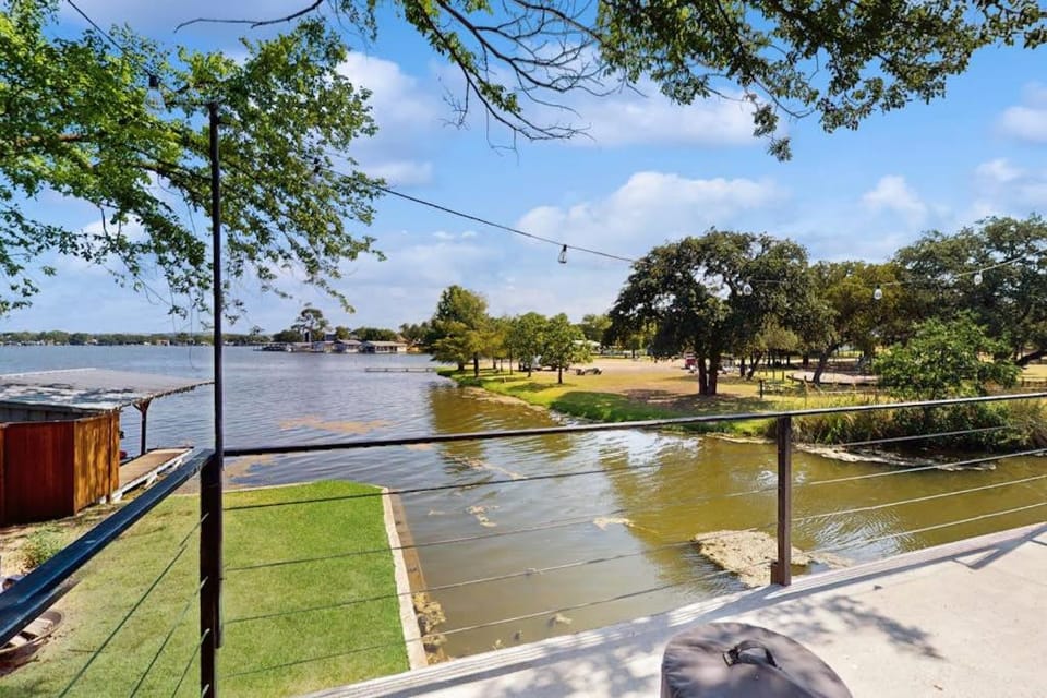 Nearby landmark, Activities