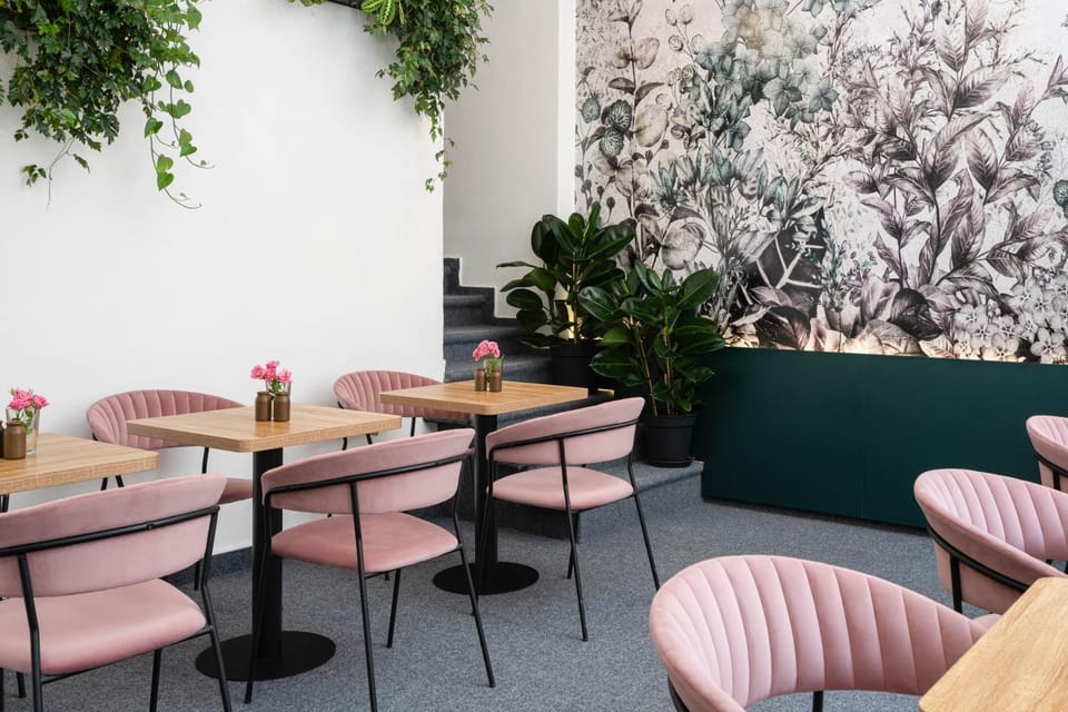 Restaurant/places to eat, Seating area, Breakfast, Buffet breakfast