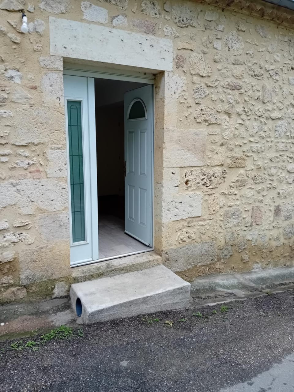 Facade/entrance