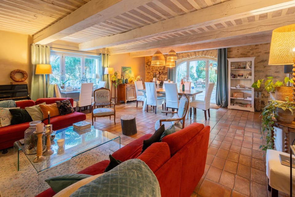 Property building, Living room