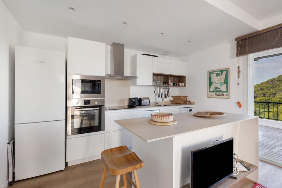Kitchen or kitchenette, Living room
