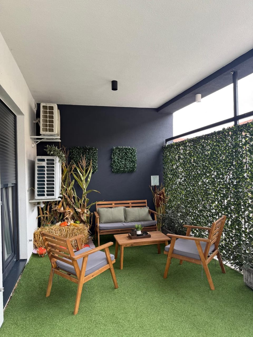 Seating area