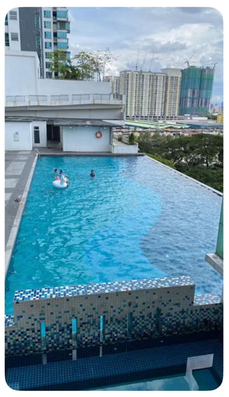 Swimming pool, Swimming pool