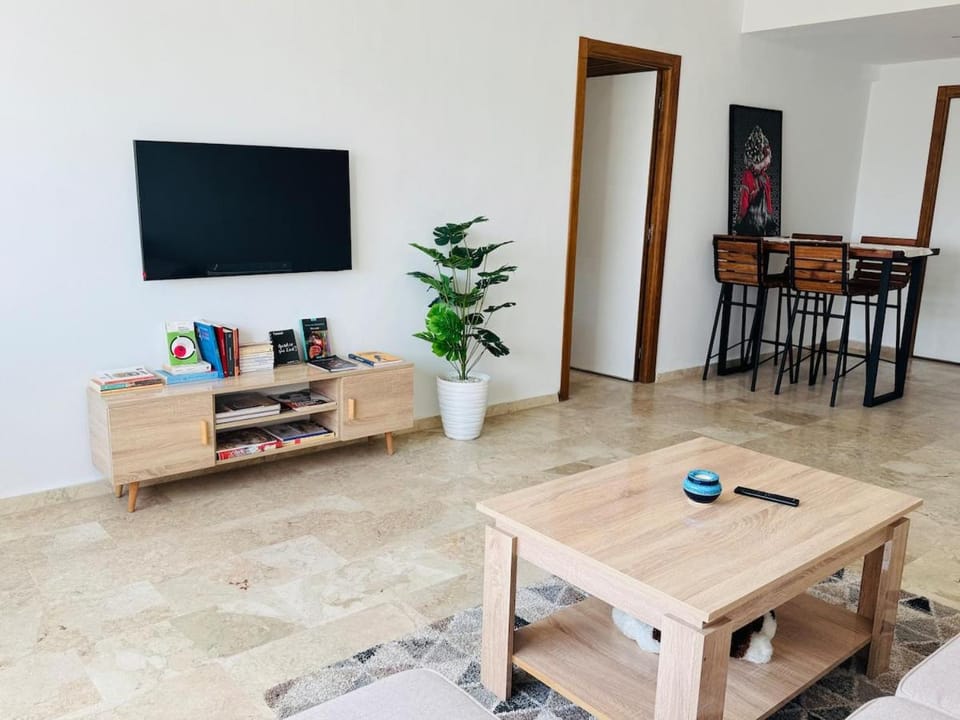 Communal lounge/ TV room, TV and multimedia, Living room, Seating area