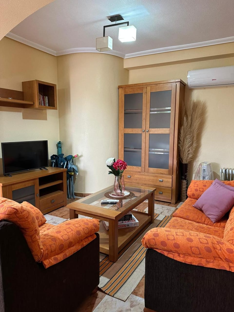 Communal lounge/ TV room, Living room