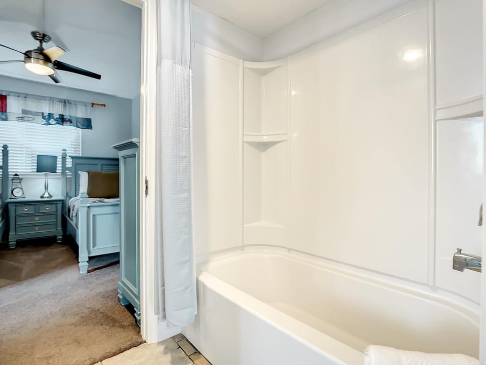 Bathroom, Bath