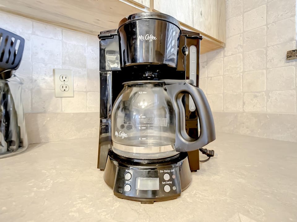 Coffee/tea facilities, Kitchen or kitchenette, kitchen
