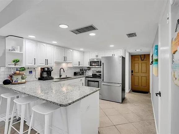 Kitchen or kitchenette, Dining area, dishwasher, oven, toaster, kitchen