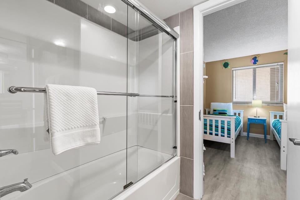 Bathroom, Bath