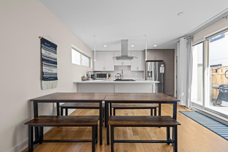 Modern Townhome for long stays Near Sloans Lake House in Denver