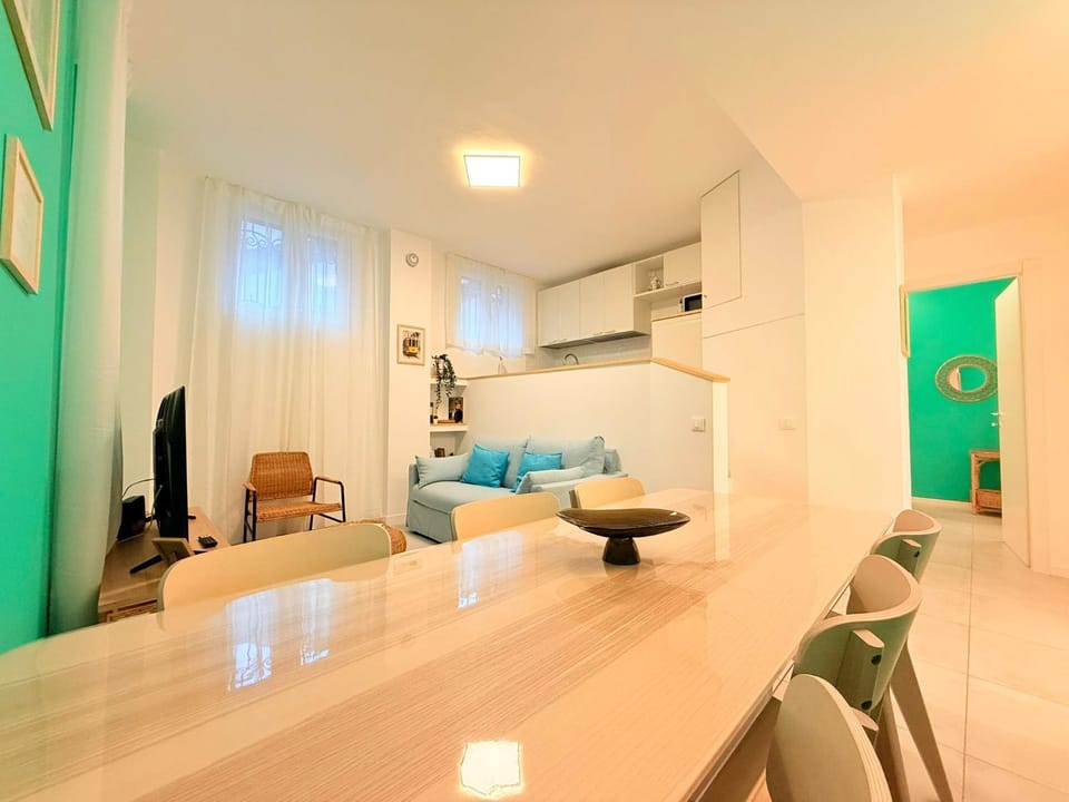 New Apartment in the Prada Foundation Apartment in Milan