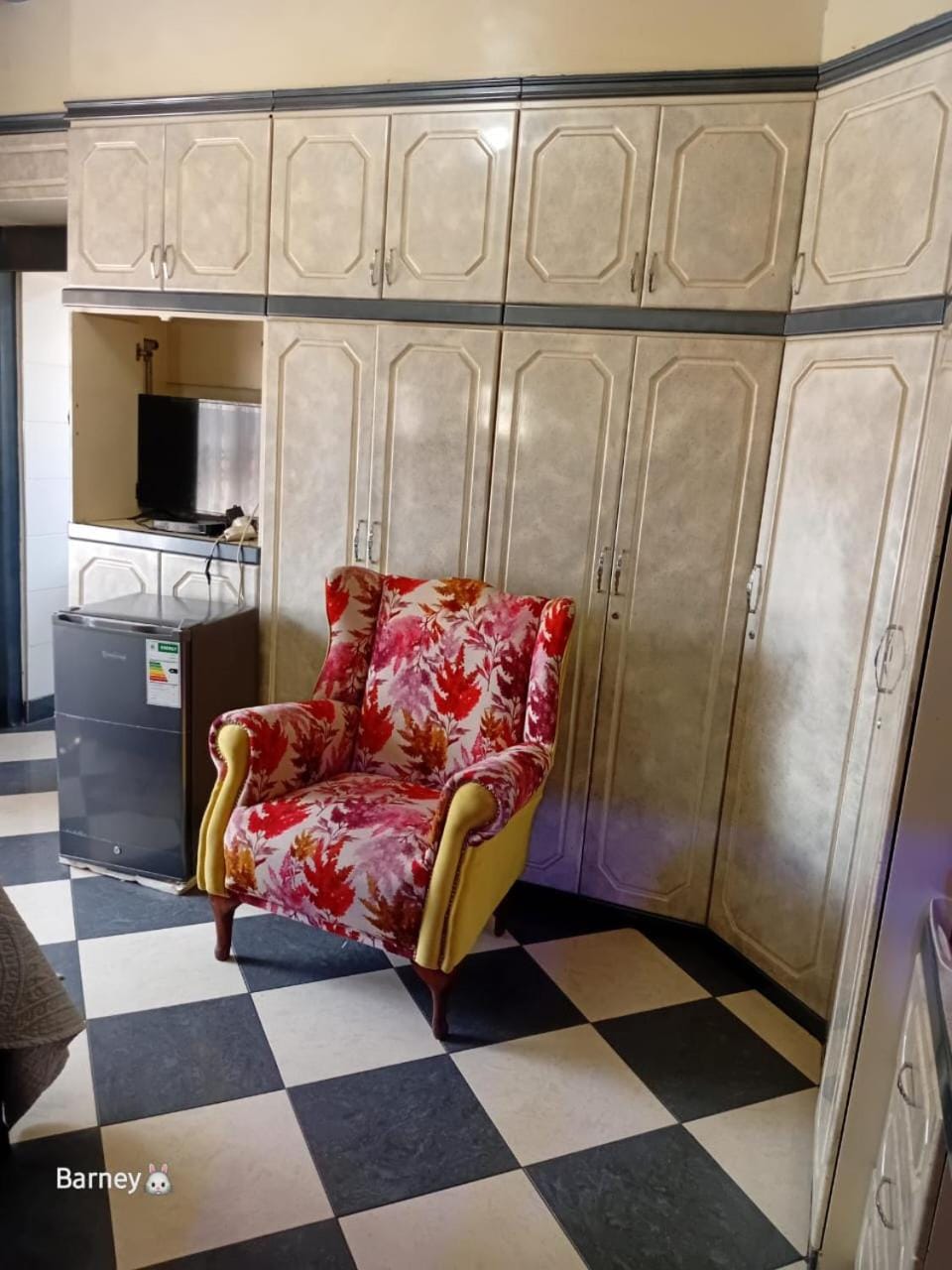 M Palace Guest House Bed and Breakfast in Gauteng