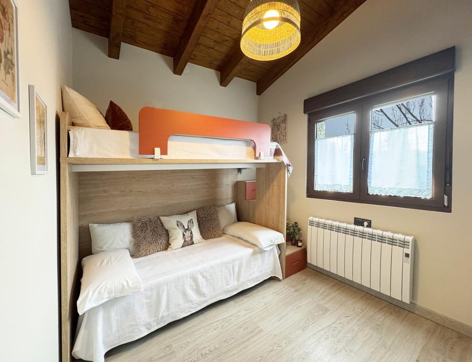 Bed, bunk bed