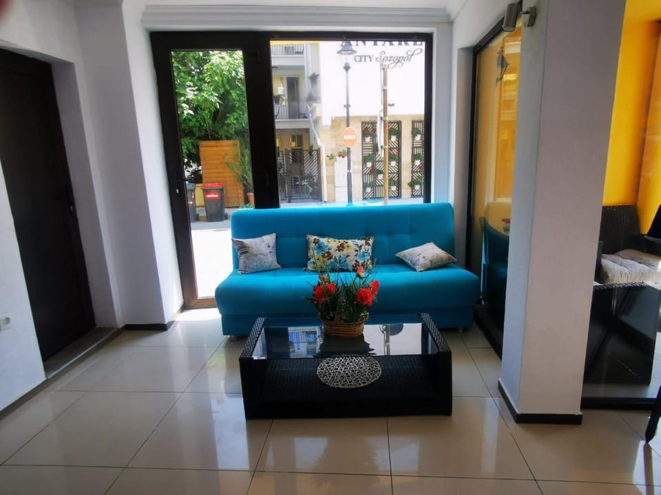 Къща за гости DOSH Bed and Breakfast in Sozopol